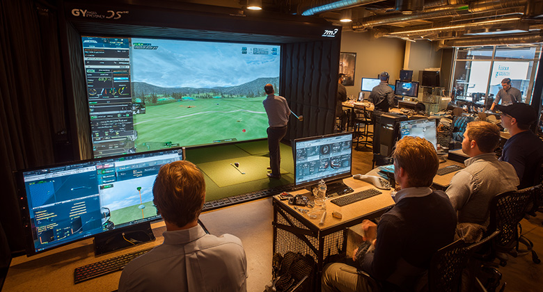 Más Birdies Partners, Renta de Simuladores de Golf para Fiestas, Bodas, Bautizos o para la reunión que se armó